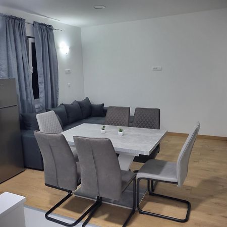 Apartmani Skorpion Kaštela Екстериор снимка