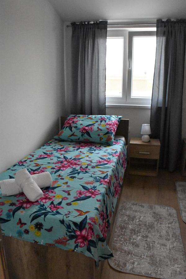 Apartmani Skorpion Kaštela Екстериор снимка