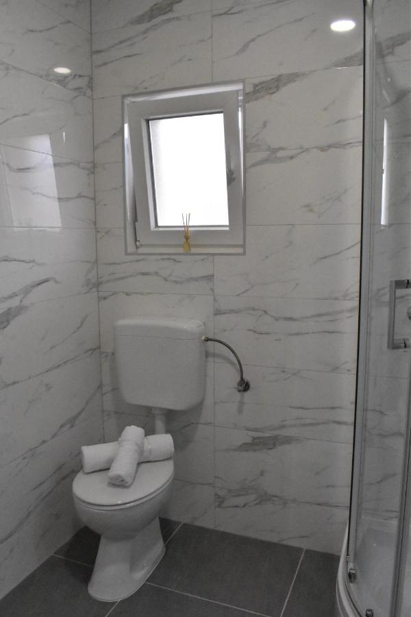 Apartmani Skorpion Kaštela Екстериор снимка