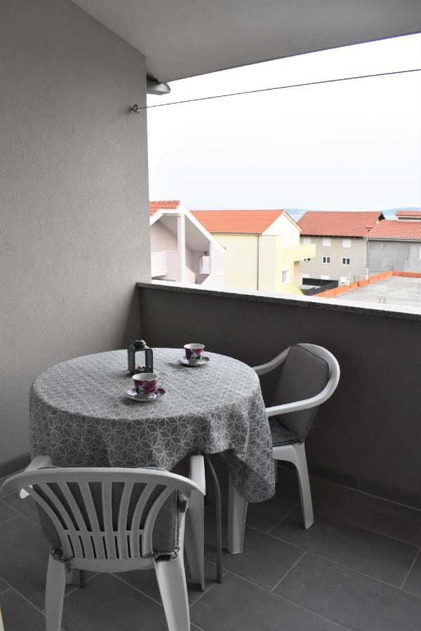 Apartmani Skorpion Kaštela Екстериор снимка