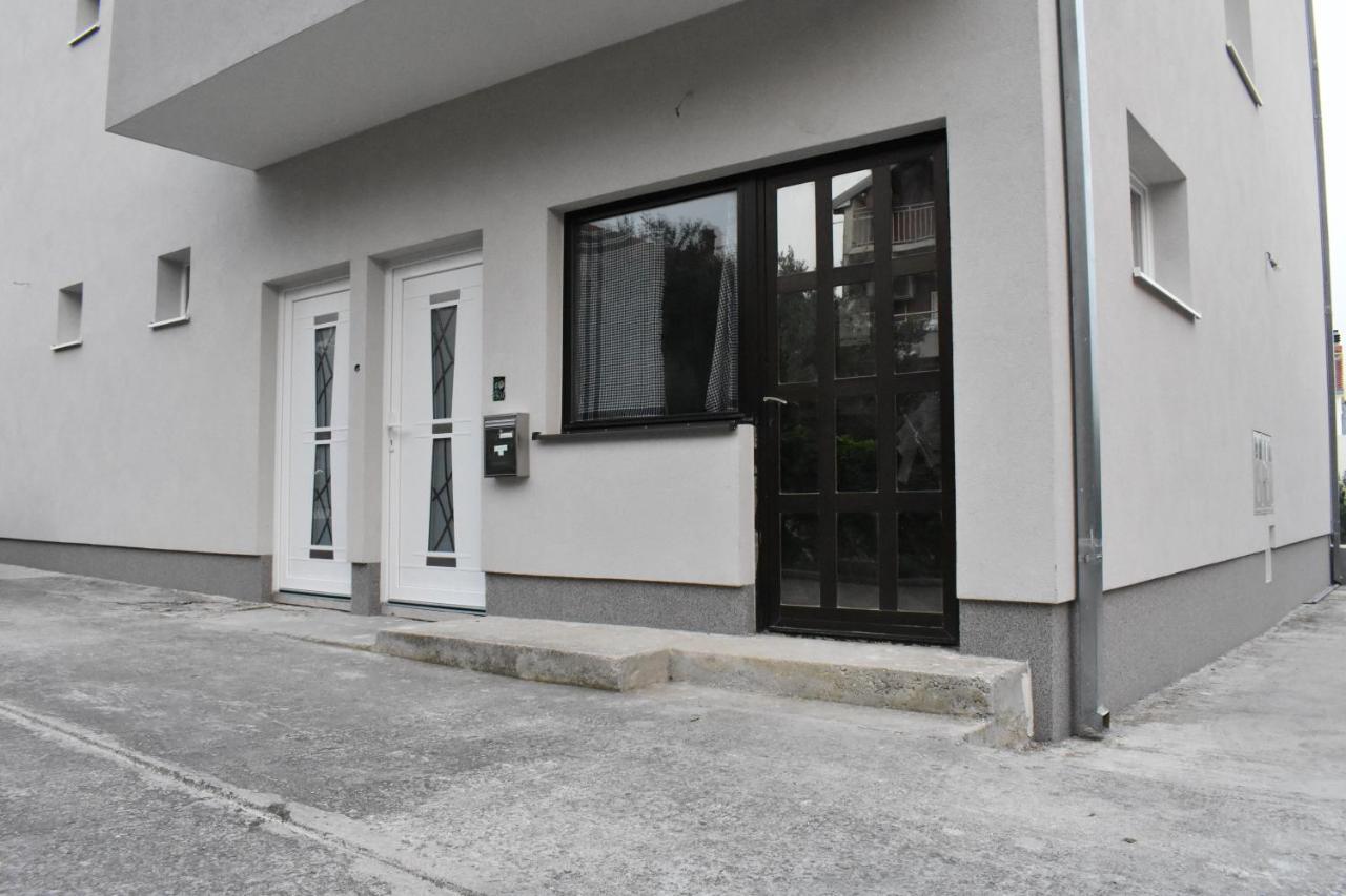 Apartmani Skorpion Kaštela Екстериор снимка