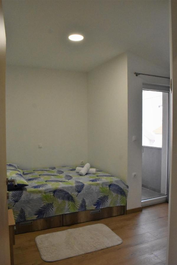 Apartmani Skorpion Kaštela Екстериор снимка