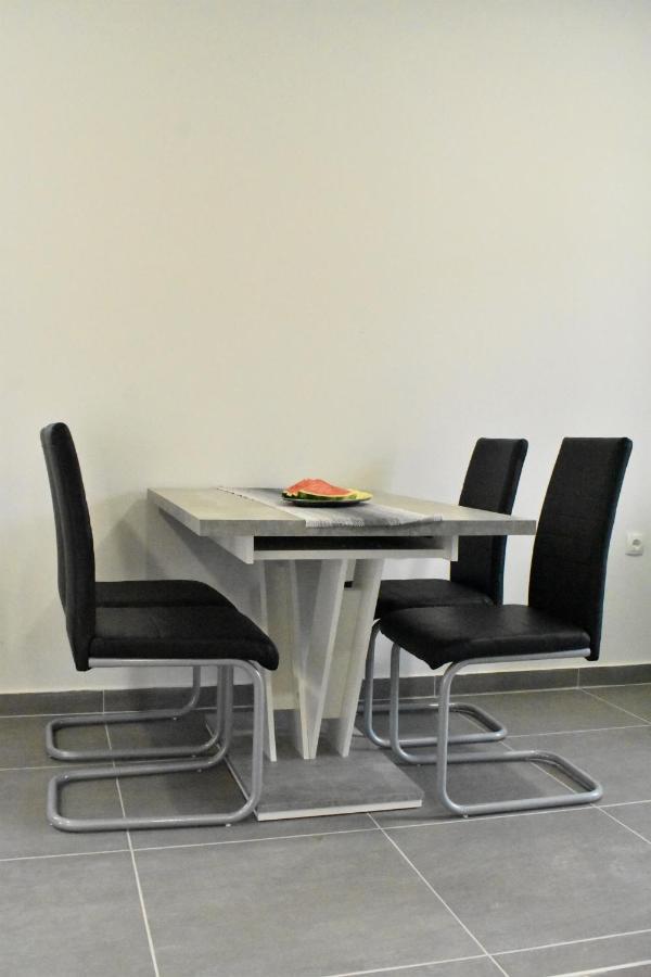 Apartmani Skorpion Kaštela Екстериор снимка